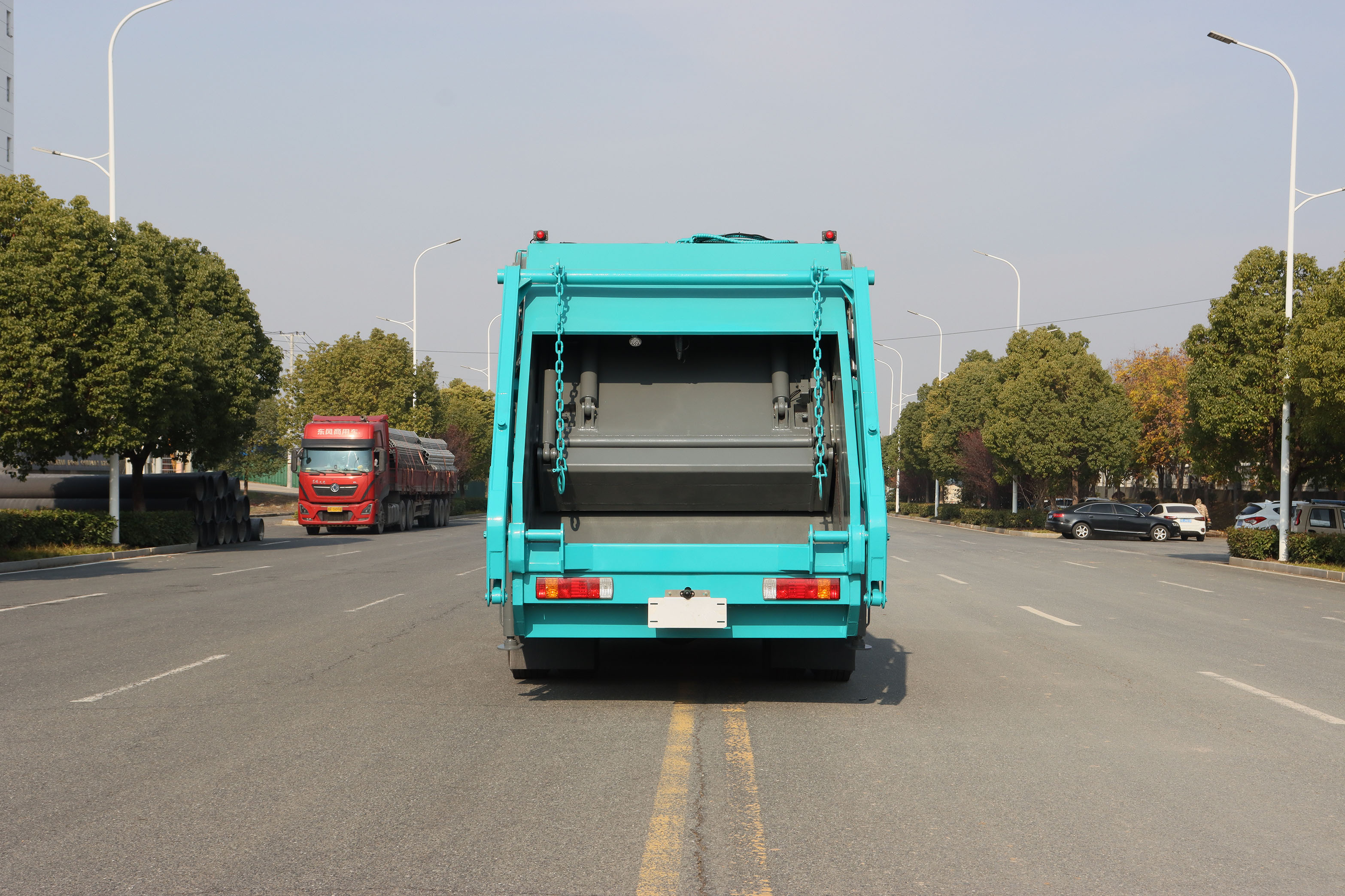 解放12方純電動(dòng)壓縮垃圾車圖片5