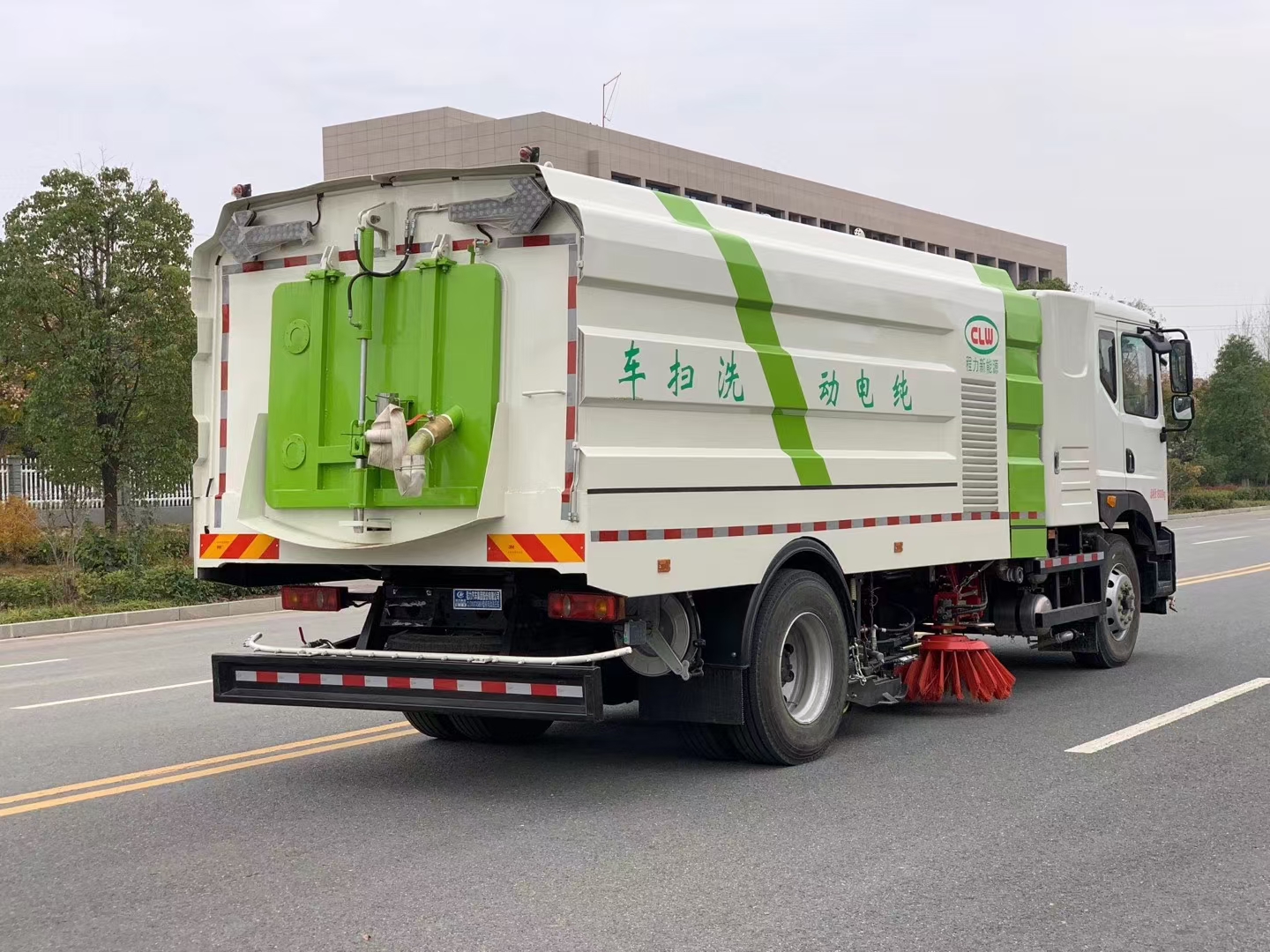 東風華神純電動洗掃車圖片4